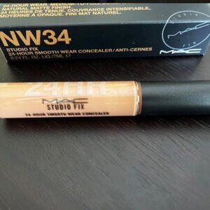 MAC STUDIO FIX 24-HOUR SMOOTH WEAR CONCEALER NW34